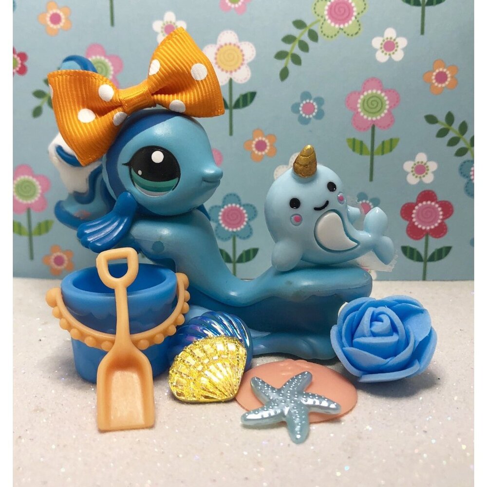Authentic Littlest Pet Shop # 2455 Teal Blue Tropical Hawaii Blythe Beta Fish